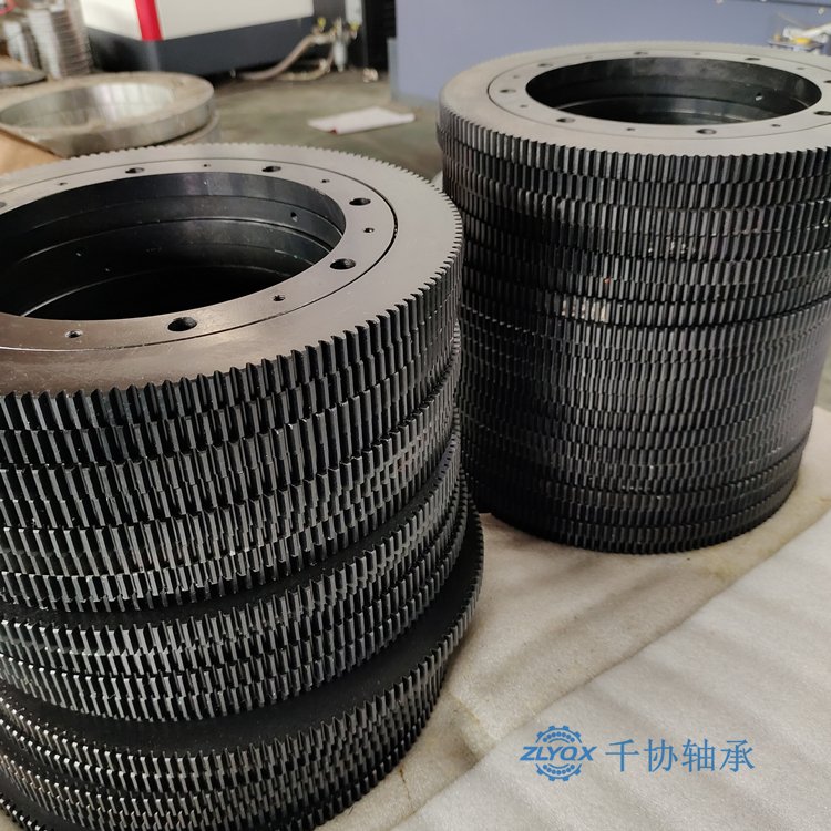 [ZLYQX]轉盤軸承底座的結構是怎么設計的？