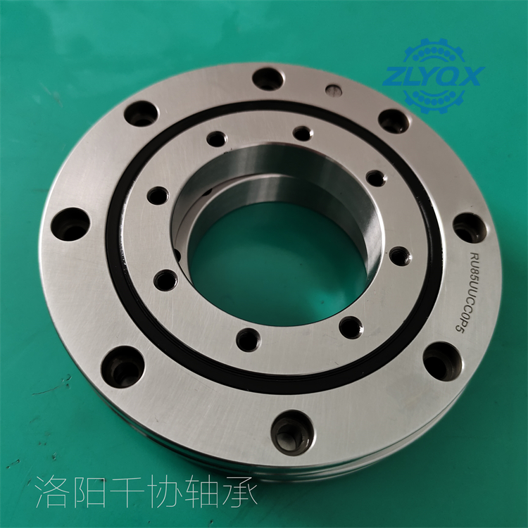 RU124交叉滾子軸承外圈定位方法有哪些？內外圈可以互換嗎？